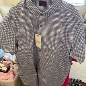 UNTUCKit Men's Navy and White Plaid Shirt